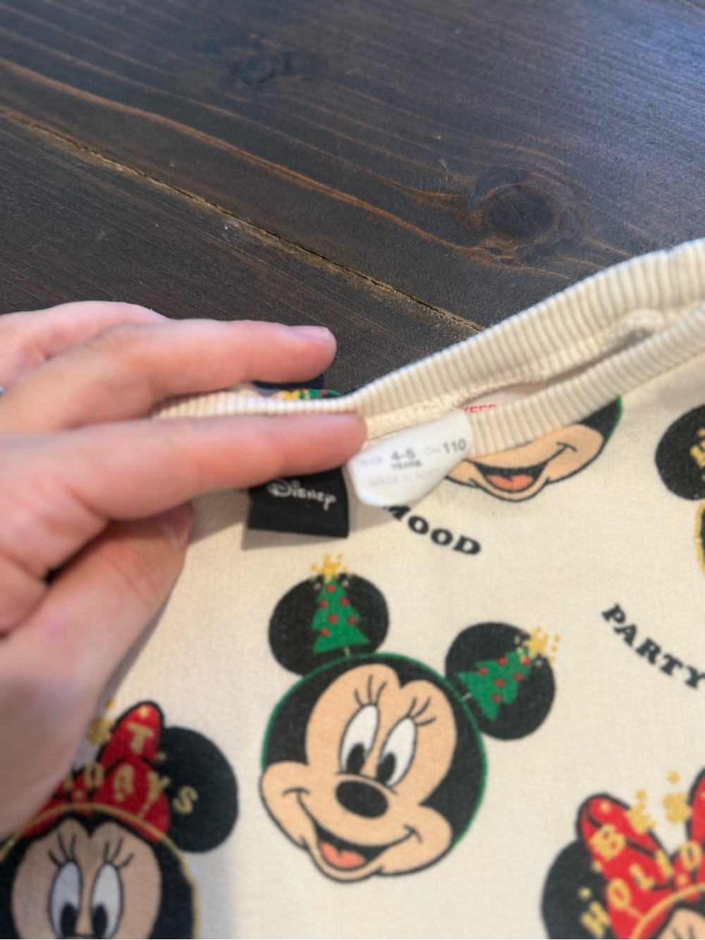 Zara Mickey Mouse Disney Christmas Crewneck Size 4-5 Year - Picture 2 of 2